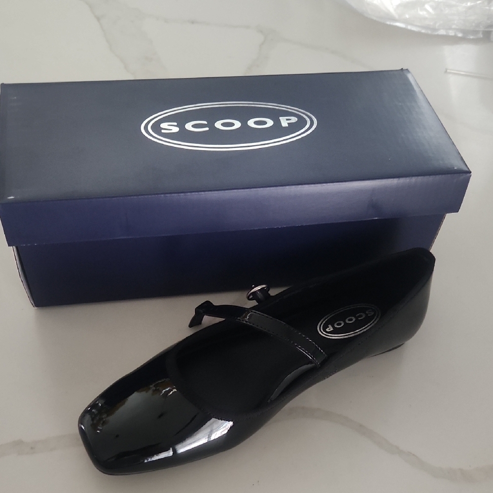 Black Women's Ballet Flats *NEW*
